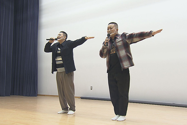 秋田工業高校を訪問!全校生徒の前にサプライズ登場!