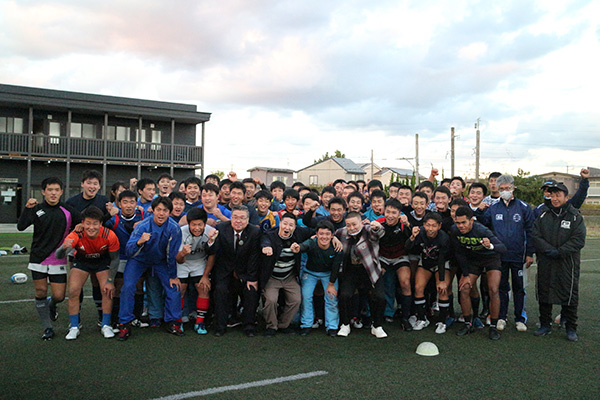 秋田工業高校を訪問!全校生徒の前にサプライズ登場!