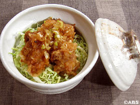 地鶏の唐揚げ丼