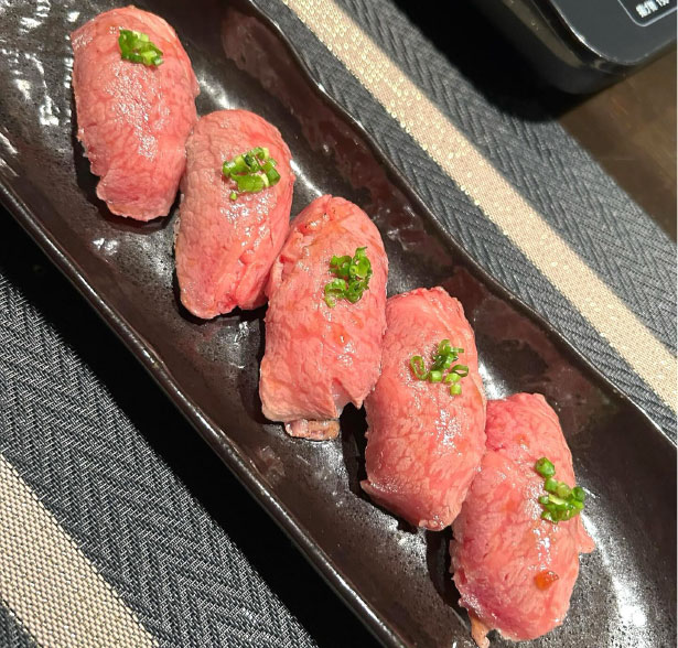 ステーキしゃぶしゃぶ牛閣寺