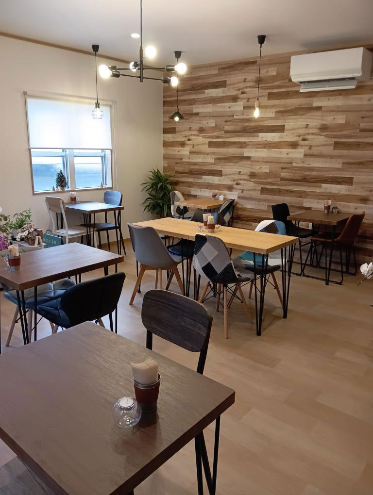 cafe campanula