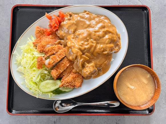 眞んまる食堂