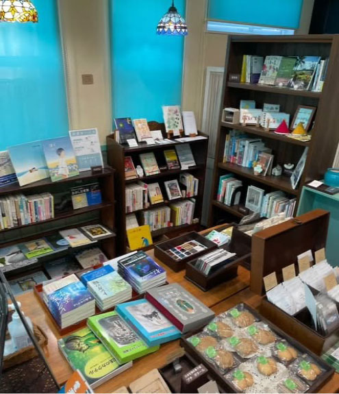 ちいさな本屋　星々<br>6月3日オープン