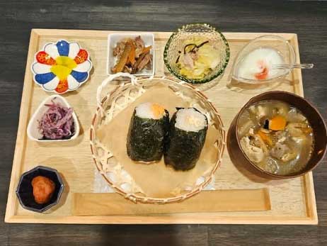 ておにぎり<br>4月1日オープン