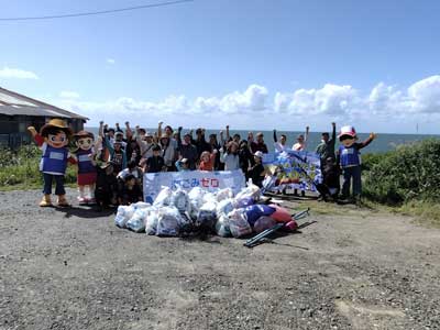 潟上市出戸浜海水浴場で清掃活動