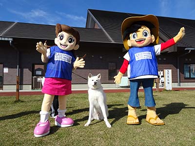 犬の散歩でごみ拾い