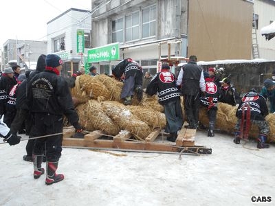 刈和野の大綱引き 02