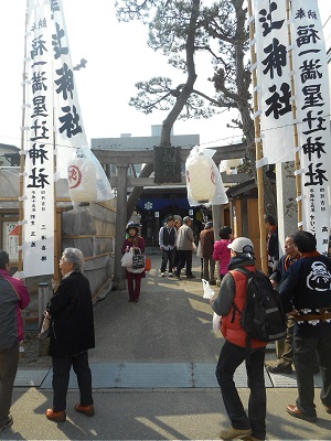 恒例！星辻神社のだるま祭り♪