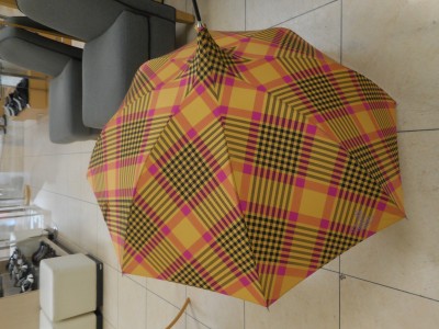 とんがり傘
