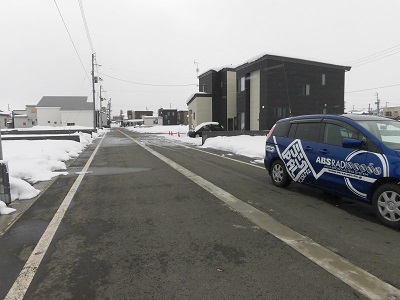 雪ない道路