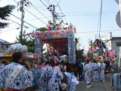 すれ違う