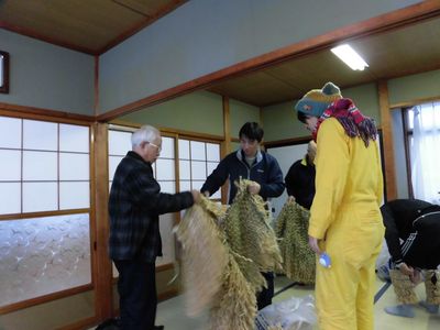 新たな「なまはげ」で伝統行事を！～羽立駅前町内会～