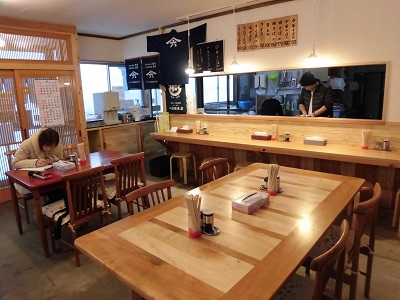 湯の台食堂内観