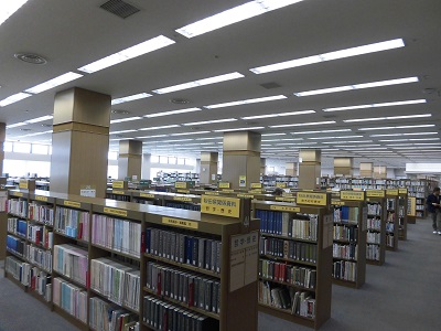 秋田県立図書館