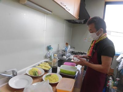 ラーメン屋さんが介護施設で訪問調理