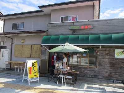 私の一杯！花だんご信濃やの団子入りかき氷！