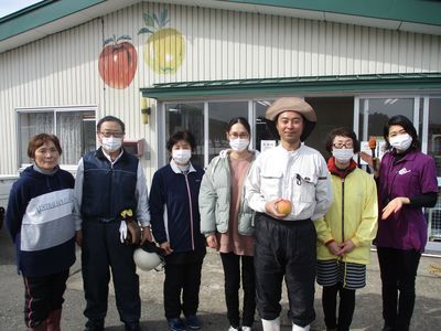 種沢果樹組合「雪中りんご」