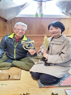 来年の干支は辰！武田さんの作る藁細工の干支飾り