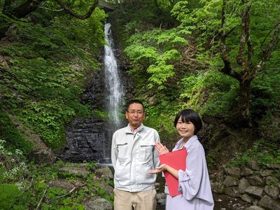 迫力満点！東成瀬村の不動滝